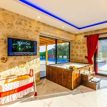 Hayit Villa Kas